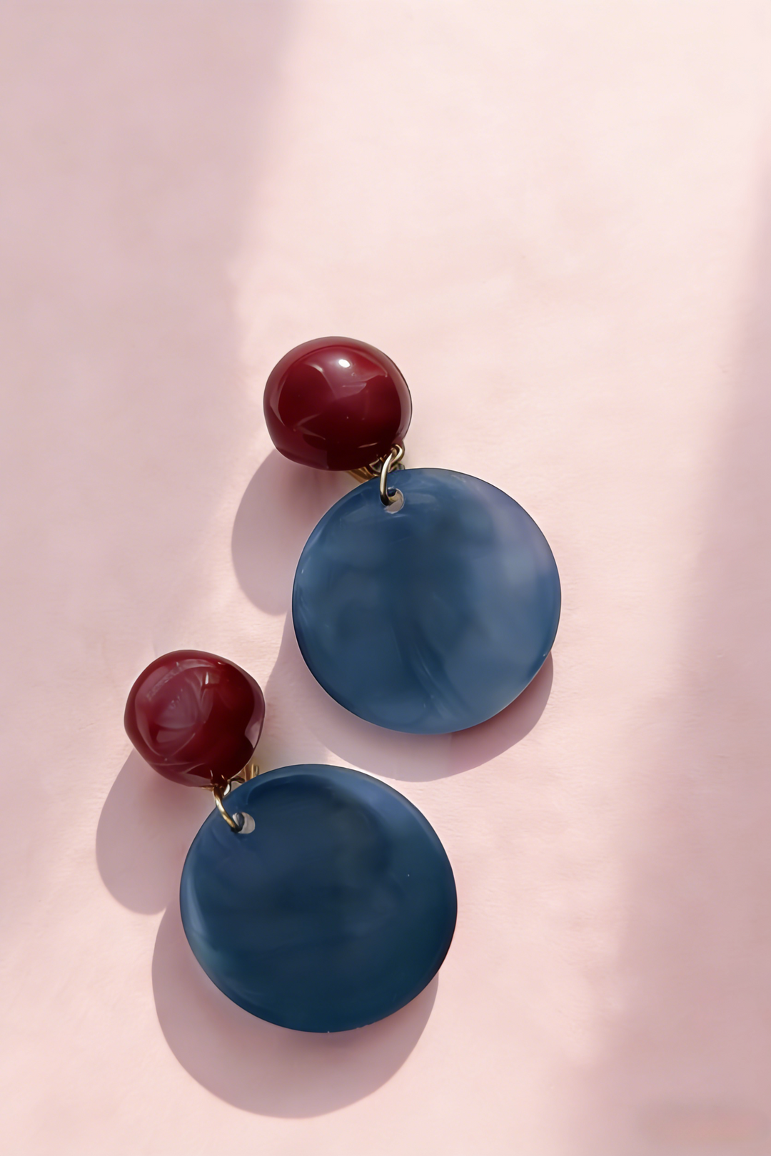 Vintage Red &amp; Blue Cloudy Round Disc Earrings
